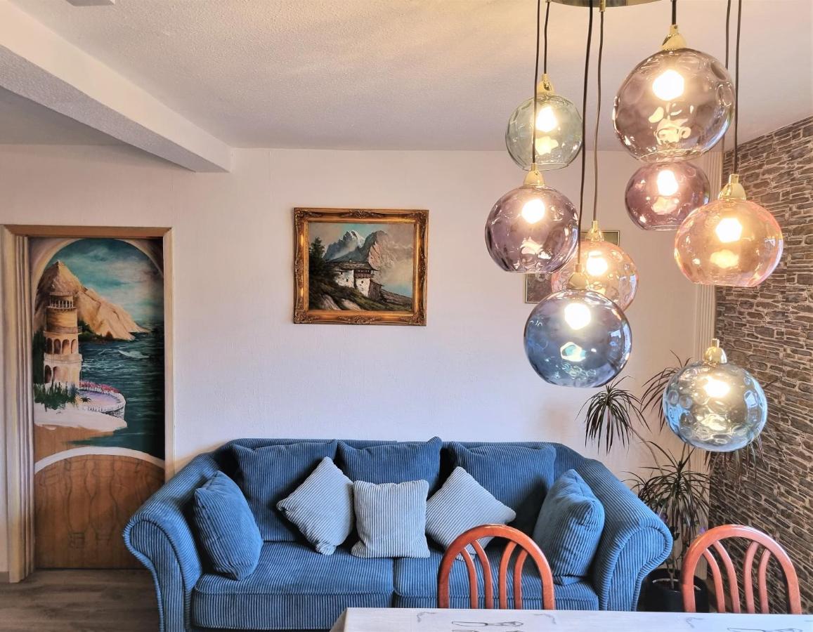 Apartment Bayreuth, Grosse Ferienwohnung Im Haus Mit Kunst, 3 Schlafzimmer, Kueche, Parkplatz Eksteriør bilde