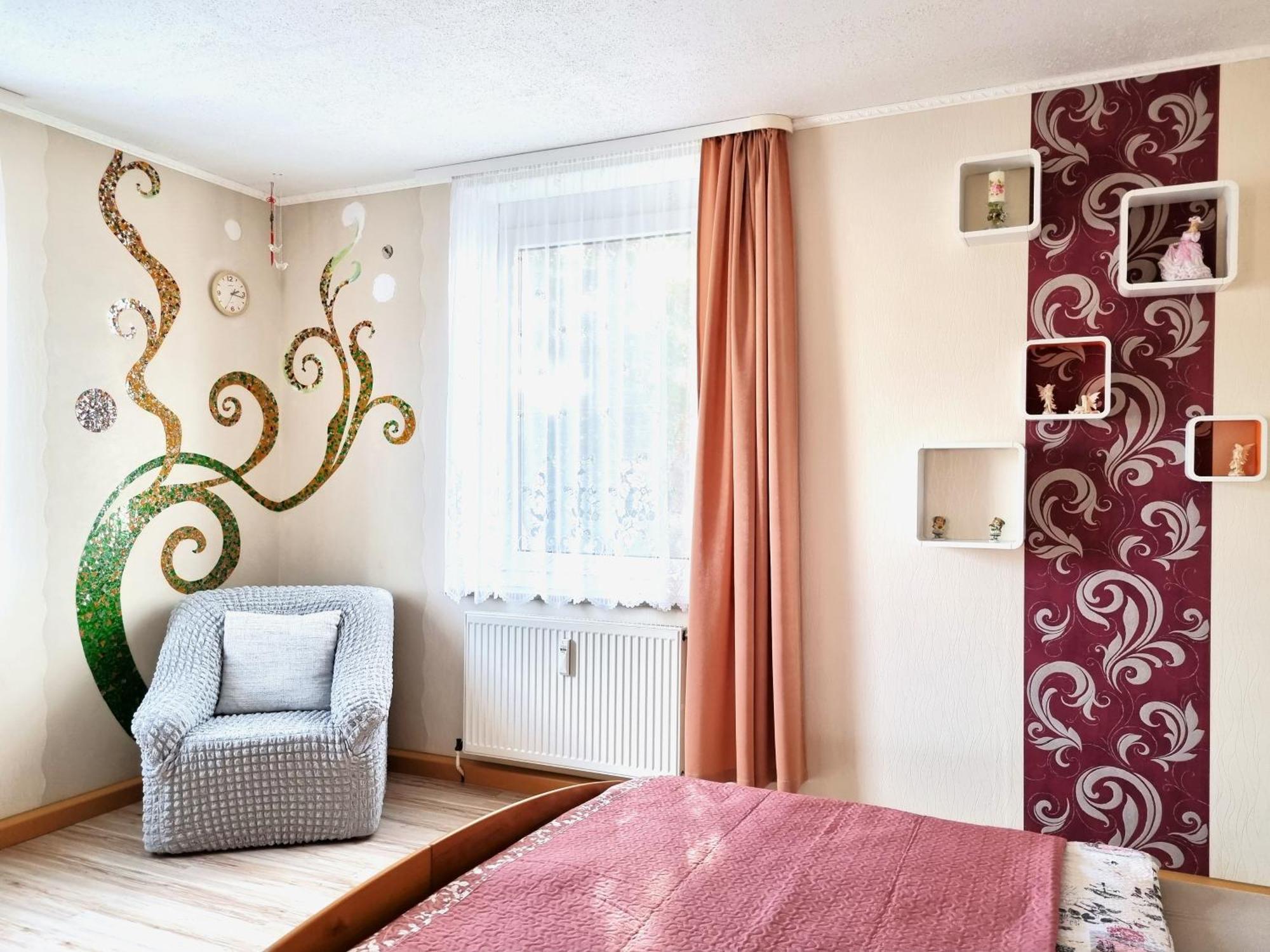 Apartment Bayreuth, Grosse Ferienwohnung Im Haus Mit Kunst, 3 Schlafzimmer, Kueche, Parkplatz Eksteriør bilde